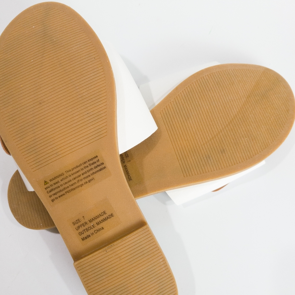Olivia Miller Carmen Sandals - Picture 6 of 6